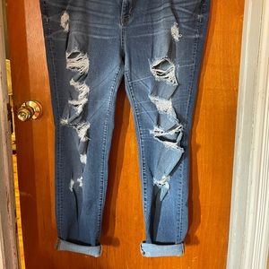 Forever 21 distressed blue jeans, size 20